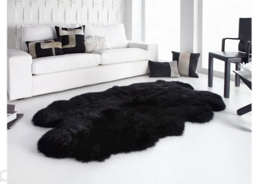 Aito lampaantalja Merino black Quatro ±90x180 cm