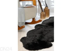 Aito lampaantalja Merino black M ±60x90 cm