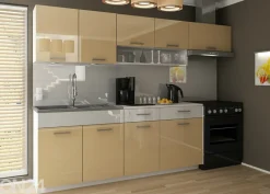 Keittiökalusteet 240 cm