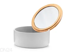 Korurasia peilillä