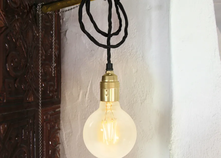 LED sähköamppu E27 2,3 W