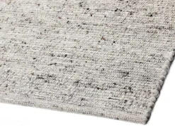 Narma käsinkudottu villamatto Hygge grey 90x160 cm