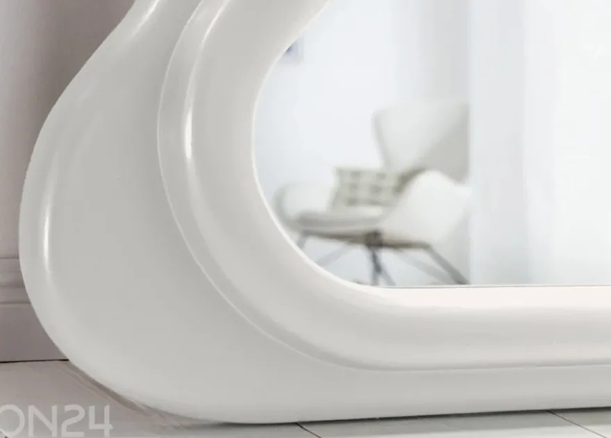 Peili Curvy