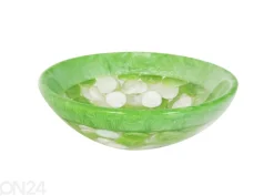 Pesuallas kivillä