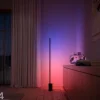 Philips Hue Black and Color ambience lattiavalaisin Signe musta tasaisella värinvaihdolla