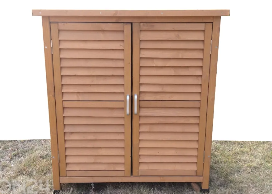 Puutarhavälinekaappi