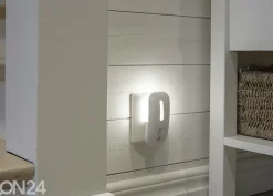 Yölamppu liiketunnistimella